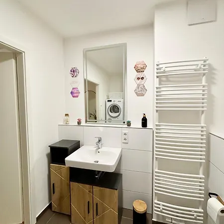 Malu In Appartement