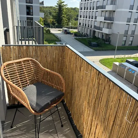 Malu In Apartment Weimar (Thuringia)